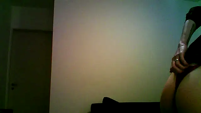Snapshot of sweetsinxxx chatting on 30, 9, 2025 sweetsinxxx online show from 30, 9, 2025