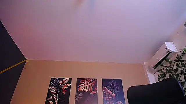 ChristopherBlack  online show from 23, 10, 2025