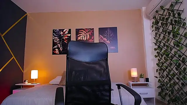 ChristopherBlack  online show from 18, 10, 2025