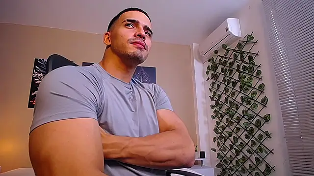 ChristopherBlack  online show from 17, 11, 2025