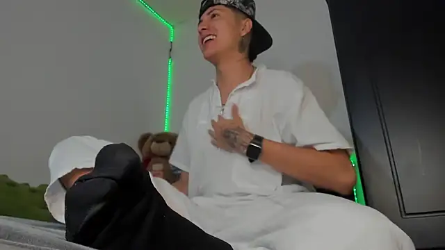 Mateo Escobar online show from 29, 11, 2025