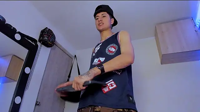 Mateo Escobar online show from 10, 9, 2025