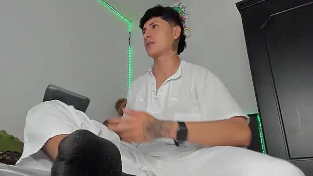 Mateo Escobar online show from 21, 11, 2025