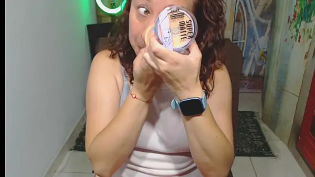 Milf Valeria online show from 27, 11, 2025