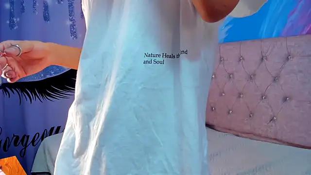 MaxiWildd online show from 6, 11, 2025