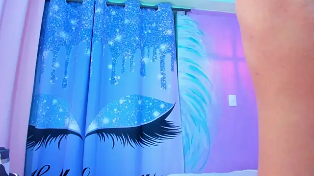 MaxiWildd online show from 15, 4, 2026