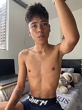 MaxiWildd online show from 12, 6, 2026