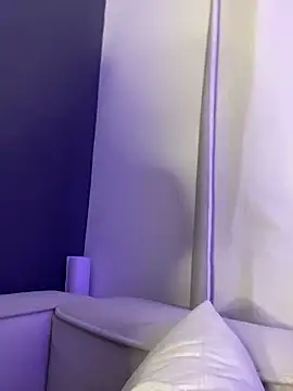 Kyleighc online show from 17, 10, 2025