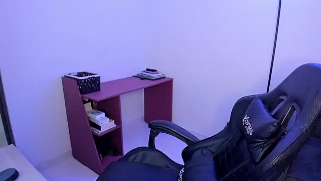 Kyleighc online show from 29, 7, 2026