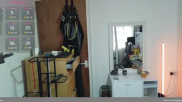 Dilfcam101 online show from 12, 4, 2026