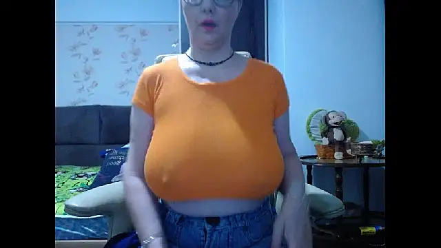 Snapshot of Mary_x chatting on 17, 6, 2026 Mary x online show from 17, 6, 2026