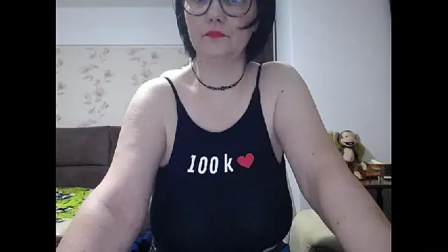 Snapshot of Mary_x chatting on 2, 6, 2026 Mary x online show from 2, 6, 2026