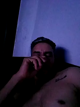 Snapshot of QfabO123 chatting on 18, 10, 2025 QfabO123 online show from 18, 10, 2025