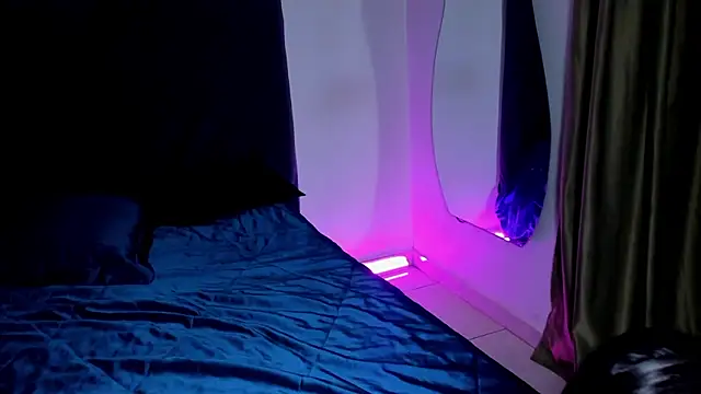 Snapshot of saramikaelson chatting on 29, 11, 2025 saramikaelson online show from 29, 11, 2025