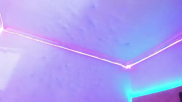 gabi steele online show from 11, 10, 2025