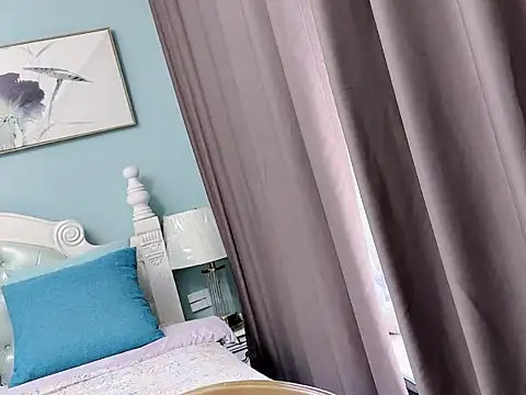 sarah111 online show from 4, 12, 2025