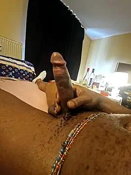 Snapshot of solofe19 chatting on 10, 10, 2025 solofe19 online show from 10, 10, 2025