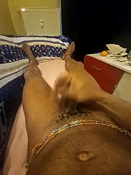 Snapshot of solofe19 chatting on 9, 10, 2025 solofe19 online show from 9, 10, 2025