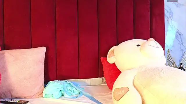 PrincePoppy online show from 13, 11, 2025