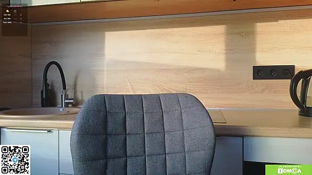 miss bubbles  online show from 25, 4, 2026