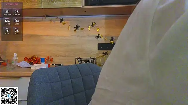 miss bubbles  online show from 27, 10, 2025