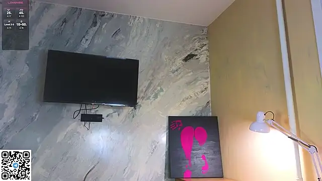 miss bubbles  online show from 13, 10, 2025