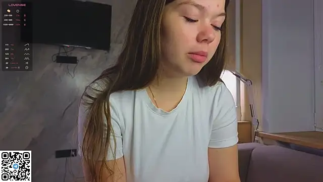 miss bubbles  online show from 25, 11, 2025