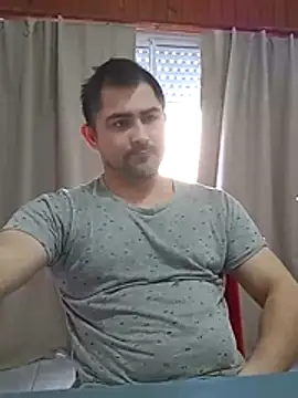 Snapshot of Bradd_32 chatting on 12, 7, 2026 Bradd 32 online show from 12, 7, 2026