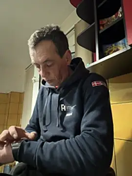 Snapshot of adiluci1 chatting on 22, 3, 2026 adiluci1 online show from 22, 3, 2026