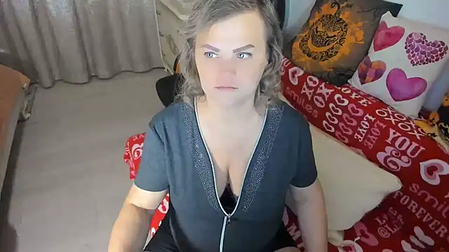 Snapshot of MildMature chatting on 18, 11, 2025 MildMature online show from 18, 11, 2025