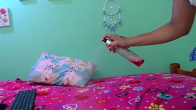 Snapshot of gatitasexygatitasexy chatting on 20, 10, 2025 gatitasexygatitasexy online show from 20, 10, 2025