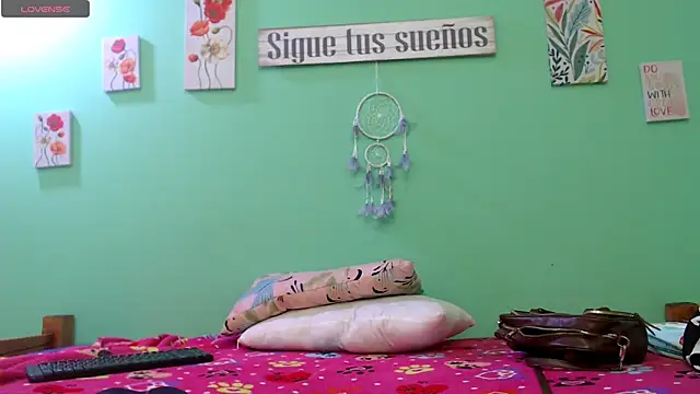 Snapshot of gatitasexygatitasexy chatting on 25, 10, 2025 gatitasexygatitasexy online show from 25, 10, 2025