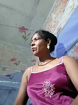 Snapshot of Savita992 chatting on 15, 6, 2026 Savita992 online show from 15, 6, 2026