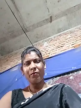 Snapshot of Savita992 chatting on 12, 6, 2026 Savita992 online show from 12, 6, 2026