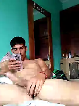 Snapshot of frankitocam4 chatting on 9, 3, 2026 frankitocam4 online show from 9, 3, 2026
