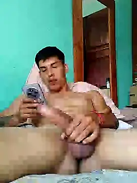 Snapshot of frankitocam4 chatting on 13, 3, 2026 frankitocam4 online show from 13, 3, 2026