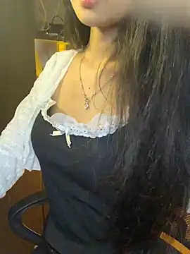 Nhinhi18 online show from 25, 3, 2026