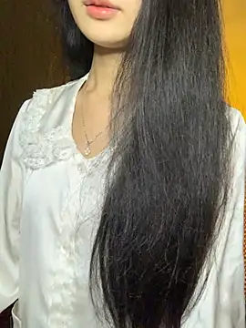 Nhinhi18 online show from 13, 1, 2026