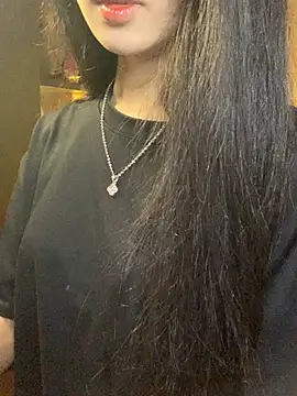 Nhinhi18 online show from 2, 4, 2026