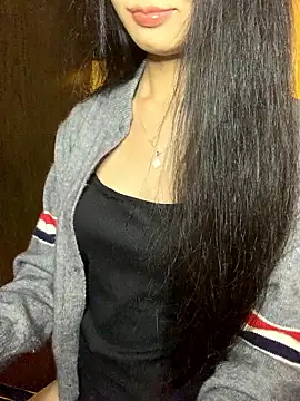 Nhinhi18 online show from 13, 11, 2025