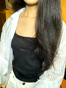 Snapshot of Nhinhi18 chatting on 24, 9, 2025 Nhinhi18 online show from 24, 9, 2025