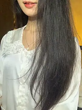 Nhinhi18 online show from 2, 12, 2025