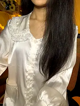 Snapshot of Nhinhi18 chatting on 25, 9, 2025 Nhinhi18 online show from 25, 9, 2025