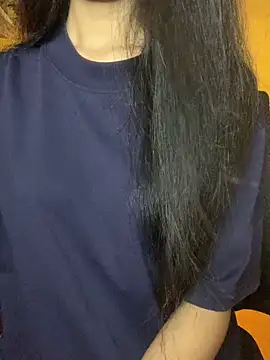 Snapshot of Nhinhi18 chatting on 12, 9, 2025 Nhinhi18 online show from 12, 9, 2025