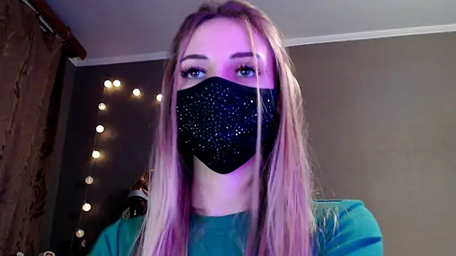 Iris lave online show from 5, 1, 2026