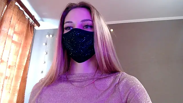 Snapshot of Iris_lave chatting on 8, 5, 2026 Iris lave online show from 8, 5, 2026