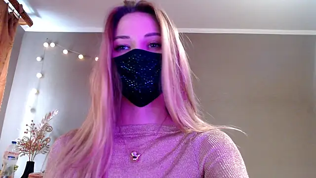 Snapshot of Iris_lave chatting on 22, 4, 2026 Iris lave online show from 22, 4, 2026