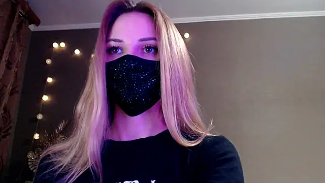 Iris lave online show from 18, 4, 2026