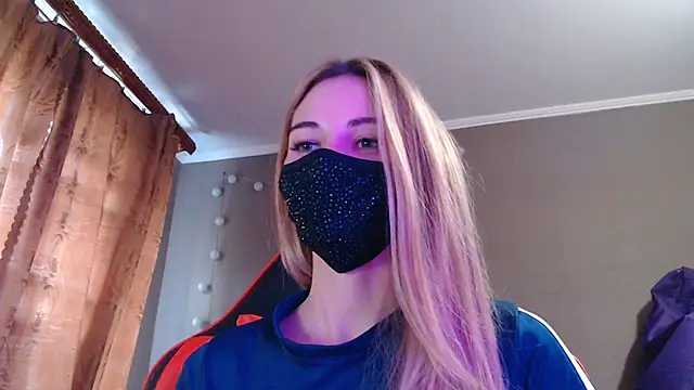 Snapshot of Iris_lave chatting on 25, 10, 2025 Iris lave online show from 25, 10, 2025