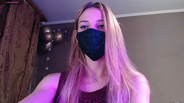 Snapshot of Iris_lave chatting on 7, 11, 2025 Iris lave online show from 7, 11, 2025